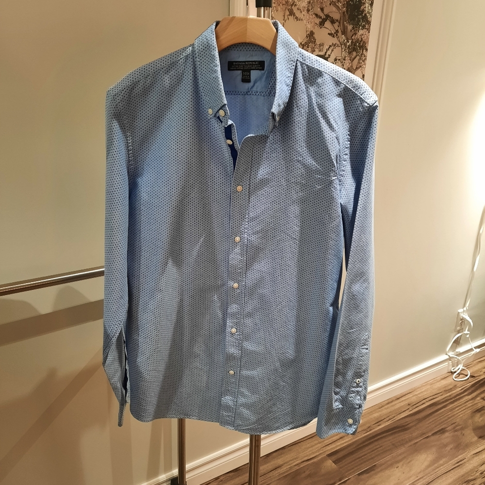Banana Republic long-sleeved shirt MEDIUM